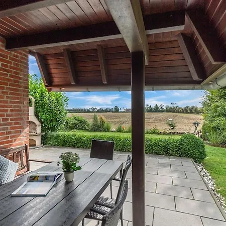 Fasanenblick mit Kamin und Terrasse Fehmarn